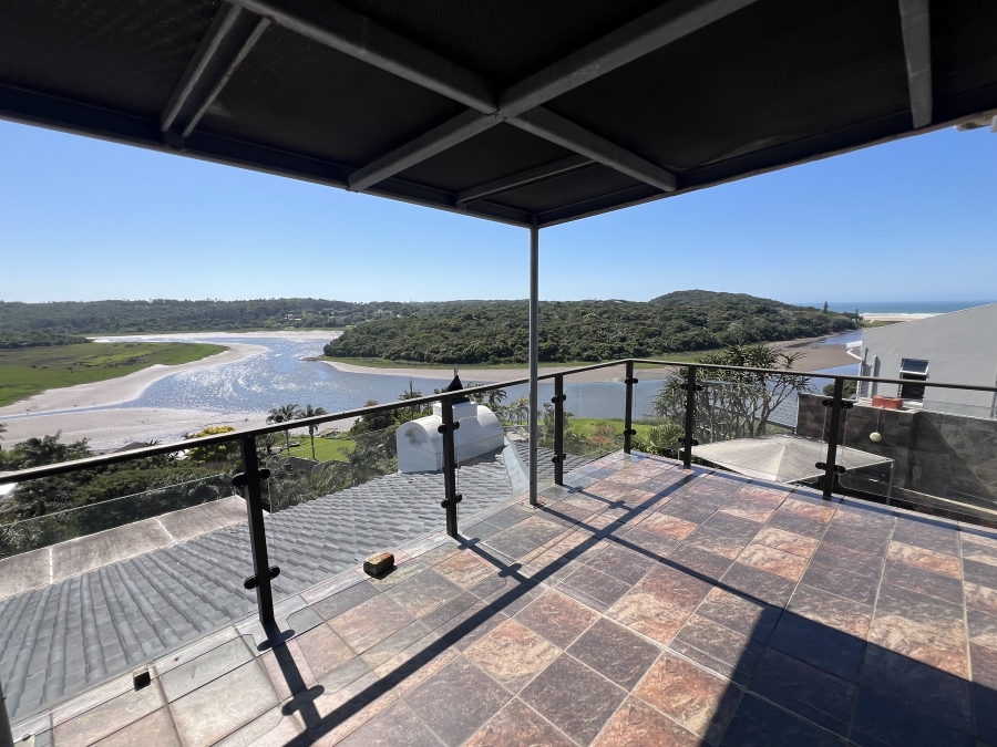 4 Bedroom Property for Sale in Bonza Bay Eastern Cape
